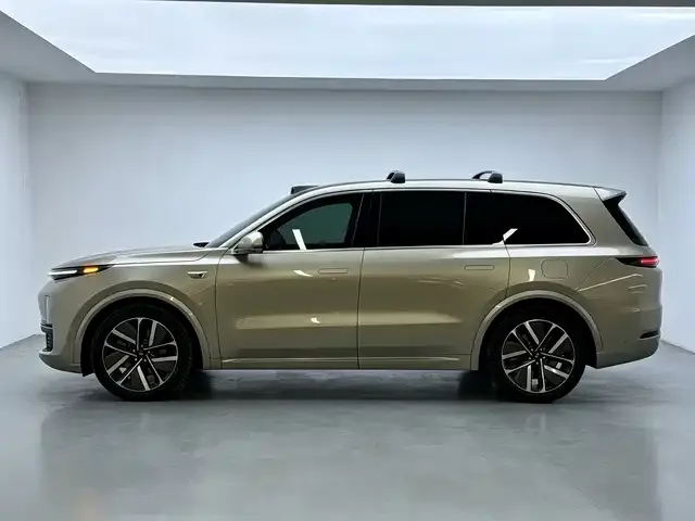 Li Auto L9 — Фото автомобиля 7