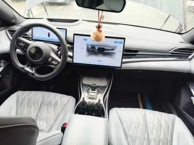 BYD Seal — Фото автомобиля 12