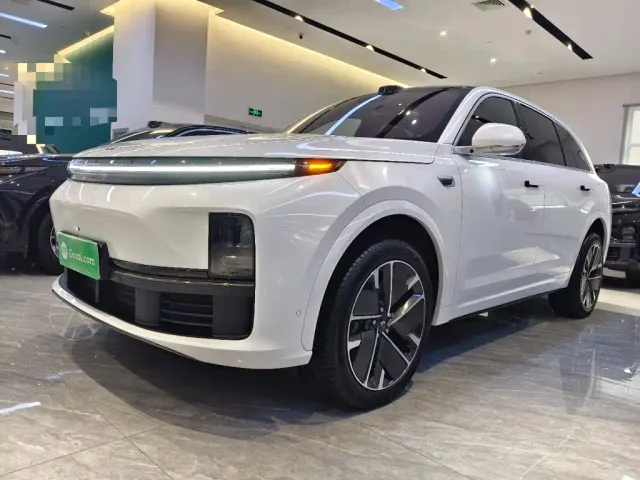 Фотография автомобиля — Li Auto L7