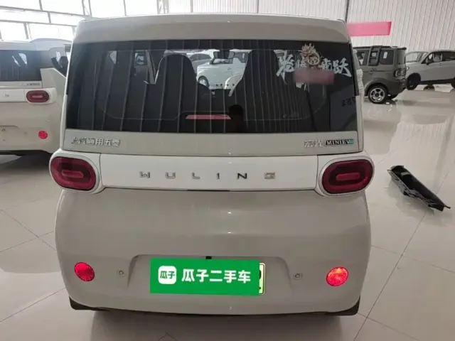 Wuling Hongguang Mini EV — Фото автомобиля 3