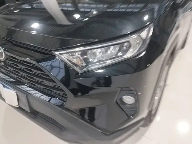 Toyota RAV4 — Фото автомобиля 23
