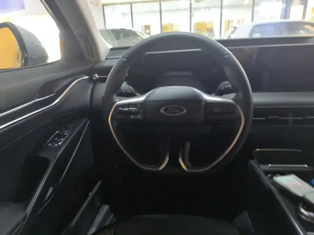 Ford Mondeo — Фото автомобиля 2