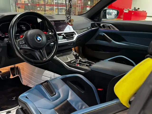 BMW M4 — Фото автомобиля 11