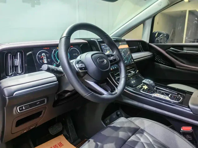 GAC Trumpchi M8 — Фото автомобиля 4
