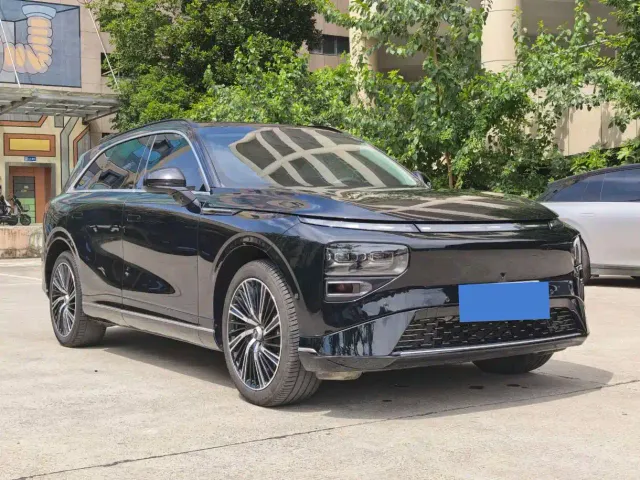 Xpeng G9 — Фото автомобиля 3