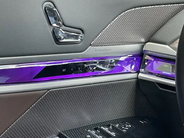 BMW 7 Series — Фото автомобиля 18