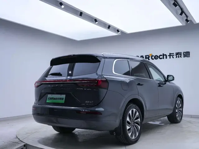 Aito M7 — Фото автомобиля 22