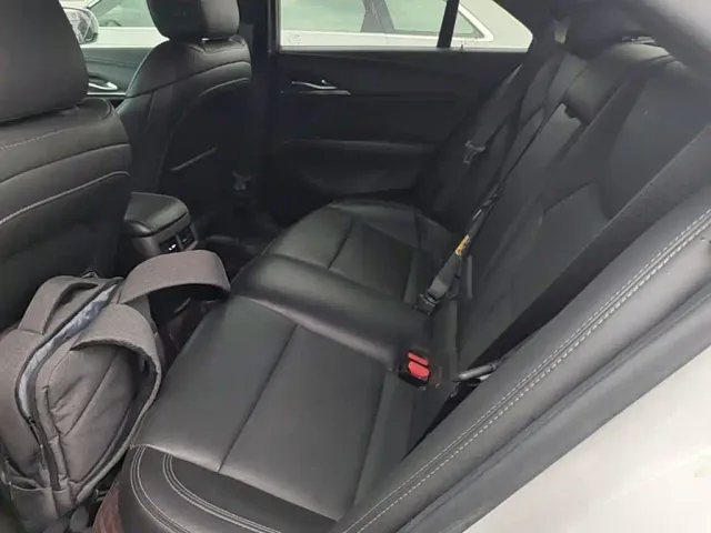 Cadillac CT4 — Фото автомобиля 12
