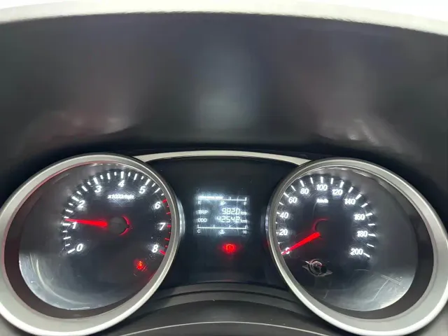 Wuling Hongguang — Фото автомобиля 10