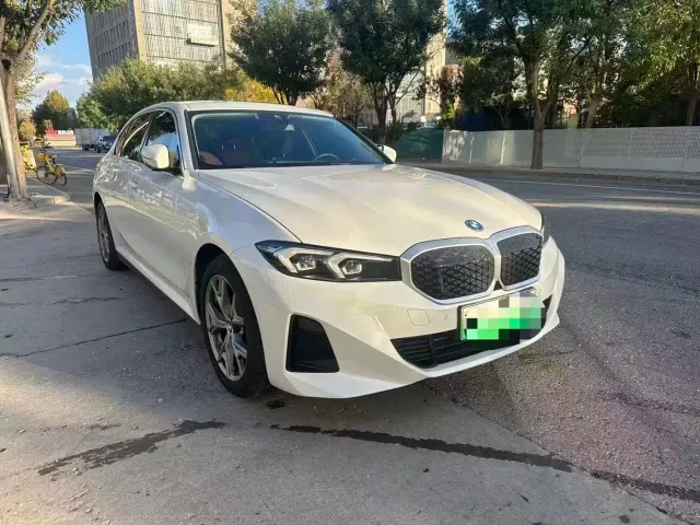 BMW i3 — Фото автомобиля 2