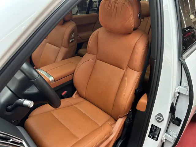 Li Auto L7 — Фото автомобиля 28