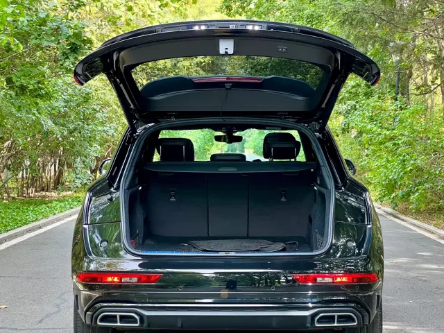 Audi Q5L — Фото автомобиля 11