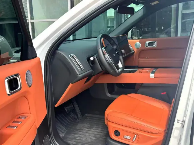 Li Auto Li Auto L6 2024 Pro — Фото автомобиля 5