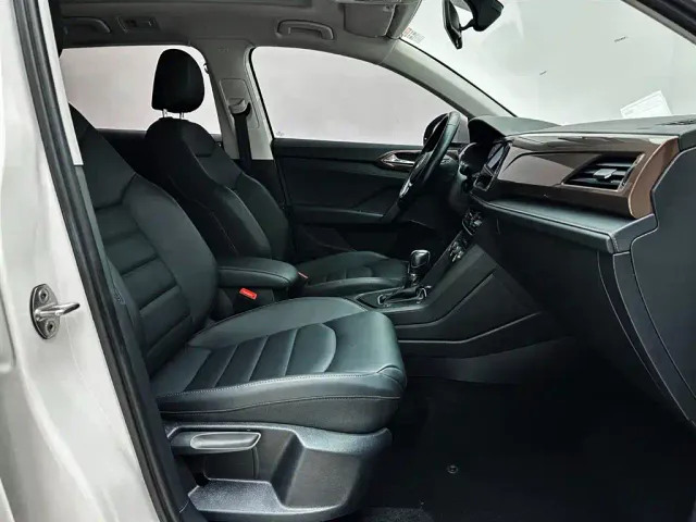 Volkswagen Tharu — Фото автомобиля 15