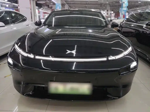 Xpeng P7 — Фото автомобиля 2