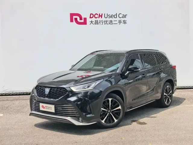 Фотография автомобиля — Toyota Crown Kluger
