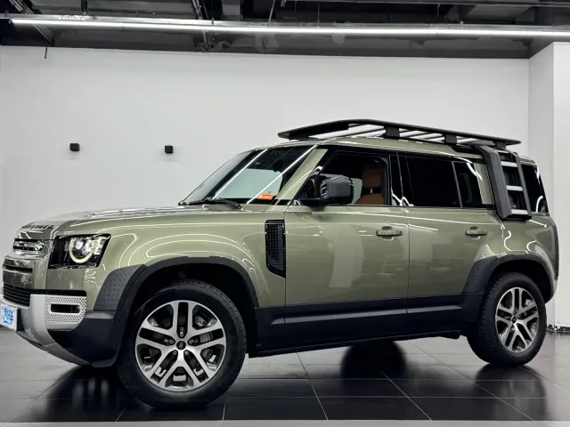 Фотография автомобиля — Land Rover Defender