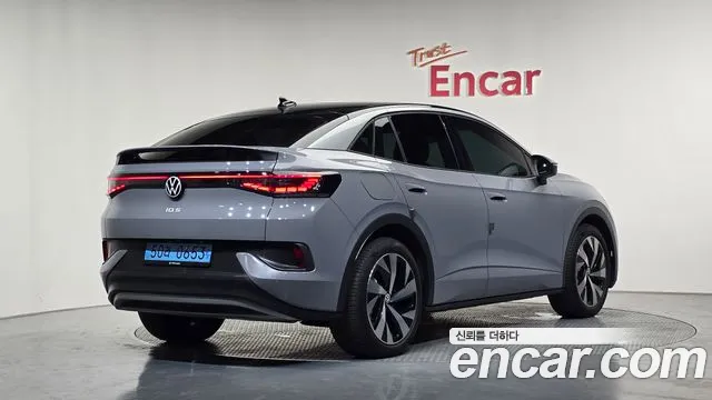 Volkswagen ID.5 Pro — Фото автомобиля 2