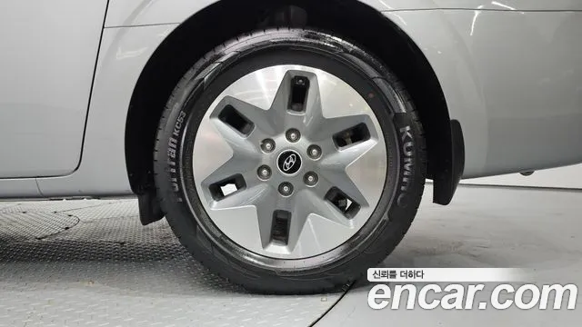 Hyundai Staria — Фото автомобиля 6