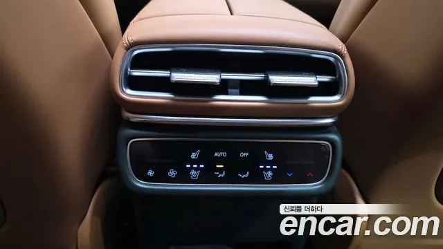 Genesis GV80 — Фото автомобиля 17