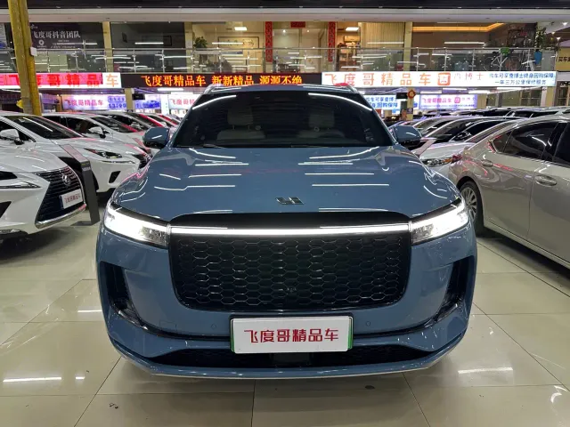 Li Auto ONE — Фото автомобиля 2