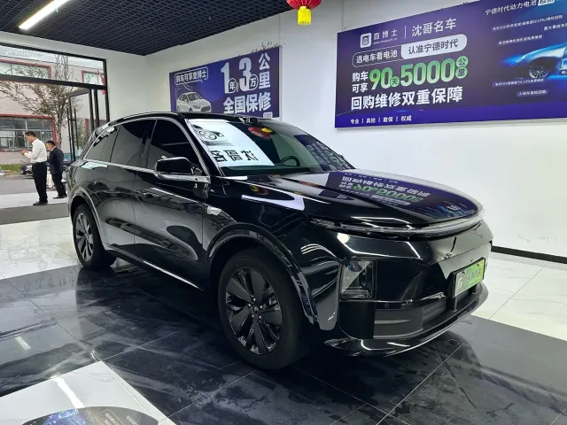 Li Auto L6 — Фото автомобиля 3