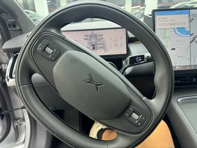 Xpeng P7+ — Фото автомобиля 5