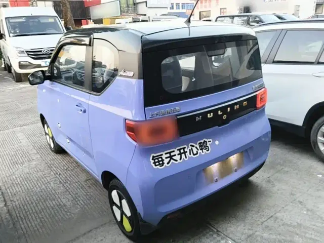 Wuling Hongguang Mini EV — Фото автомобиля 4