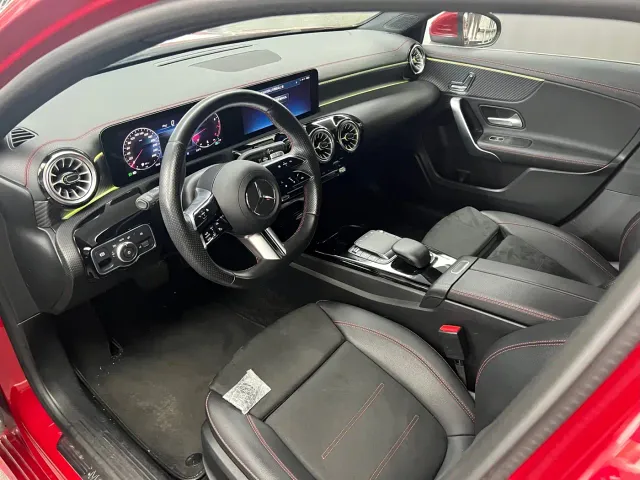 Mercedes-Benz A-Class — Фото автомобиля 2