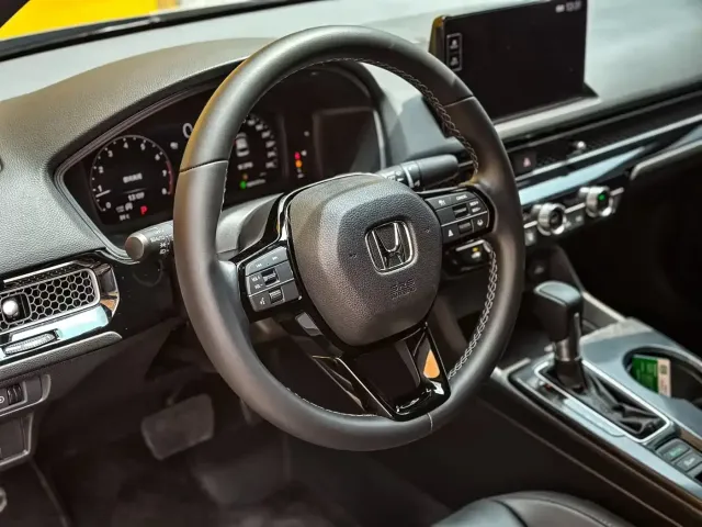 Honda Civic — Фото автомобиля 4