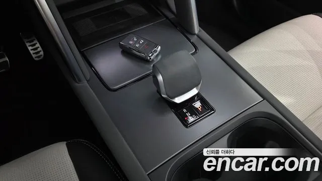 Land Rover Discovery Sport Generation 2 — Фото автомобиля 9