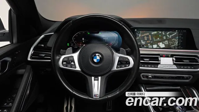 BMW X6 xDrive40i M Sport — Фото автомобиля 13