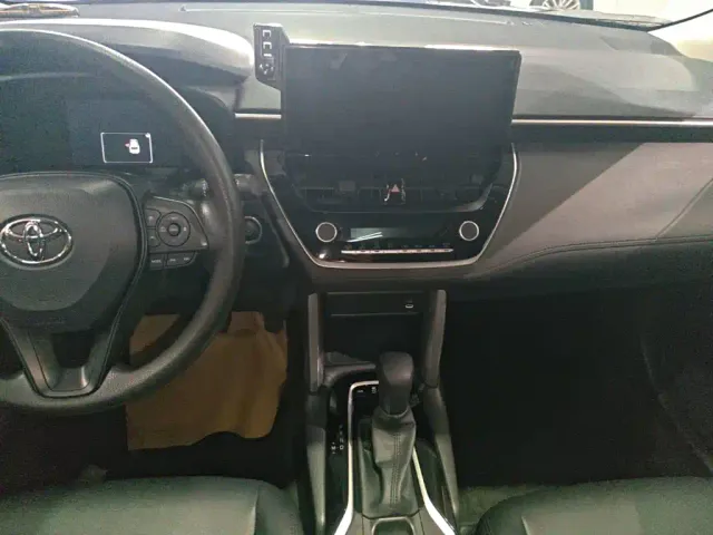 Toyota Corolla Cross — Фото автомобиля 12