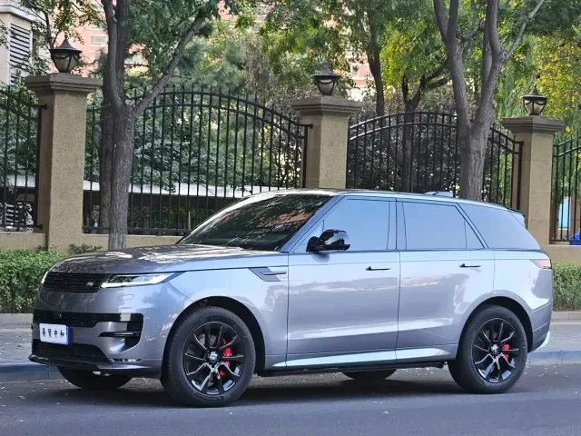 Фотография автомобиля — Land Rover Range Rover Sport