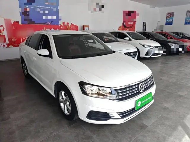 Volkswagen Lavida — Фото автомобиля 3