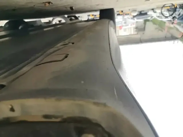 Tesla Model 3 — Фото автомобиля 21