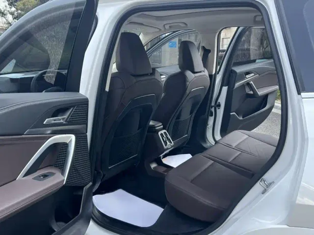 BMW X1 — Фото автомобиля 11