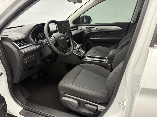 Haval M6 — Фото автомобиля 4