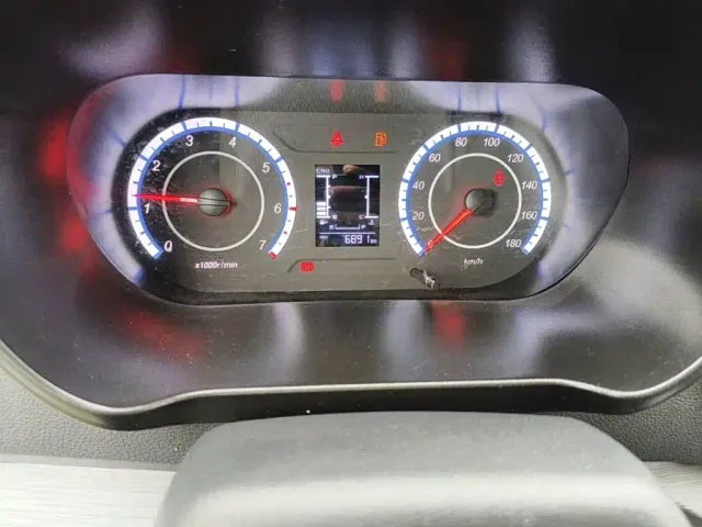 Changan Ruixing M60 — Фото автомобиля 4