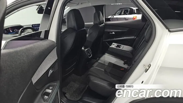 Peugeot 3008 — Фото автомобиля 11