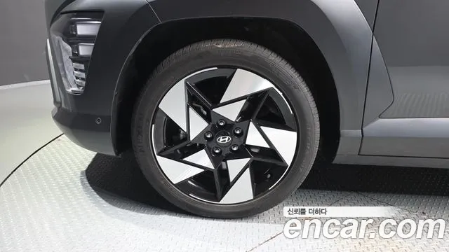 Hyundai Kona SX2 — Фото автомобиля 5