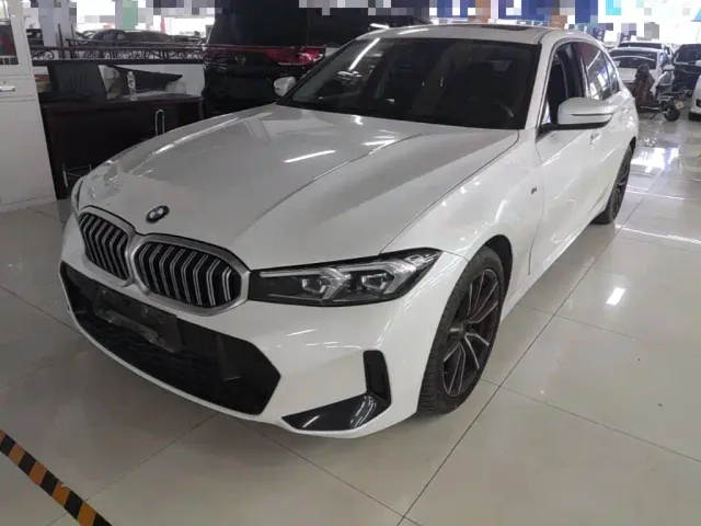 Фотография автомобиля — BMW 3 Series