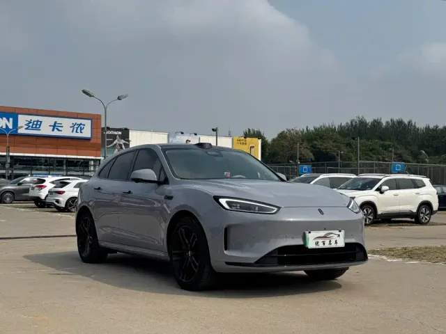 Aito M5 — Фото автомобиля 3