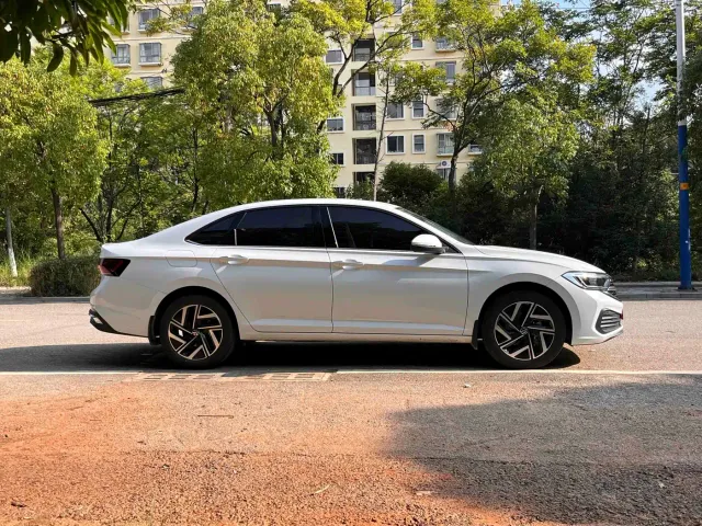Volkswagen Sagitar — Фото автомобиля 4