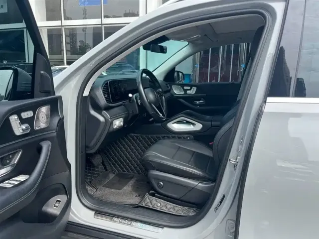 Mercedes-Benz GLE-Class — Фото автомобиля 8