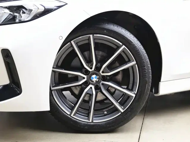 BMW 3 Series — Фото автомобиля 26