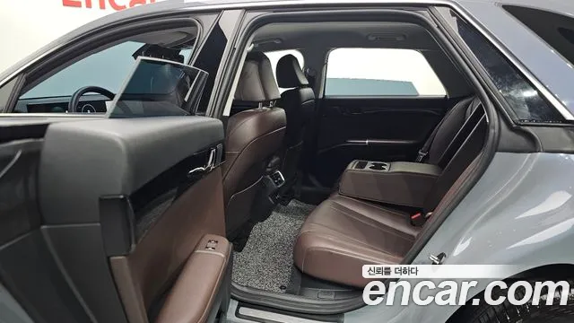 Hyundai Grandeur GN7 — Фото автомобиля 11
