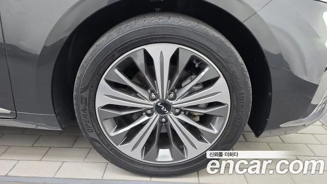 Kia K8 Hybrid — Фото автомобиля 6