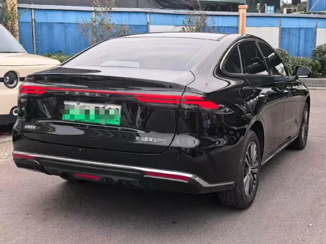Geely Galaxy Stellar 6 — Фото автомобиля 9