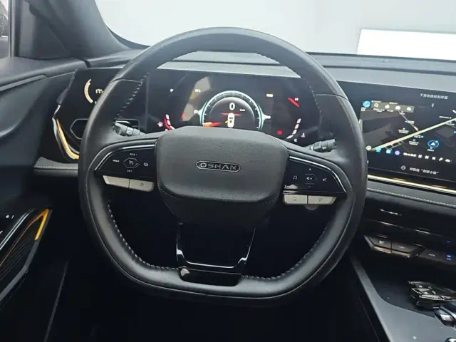 Changan X5 Plus — Фото автомобиля 15